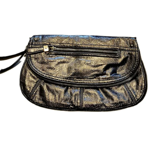 EUC Nine West clutch mid size clutch in silver with magnetic clasp like new - Picture 1 of 6